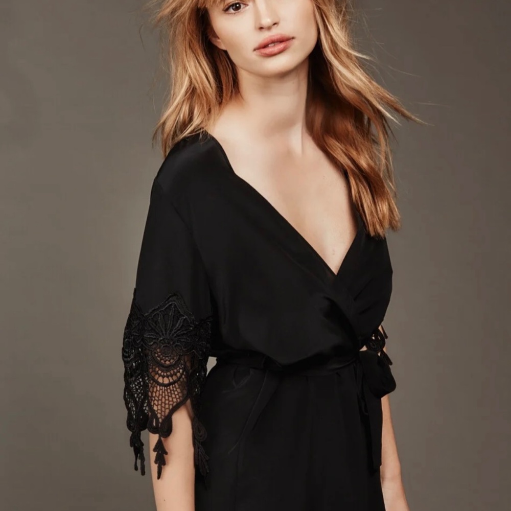 STONE COLD FOX “Fox Robe” - Picture 3 of 8